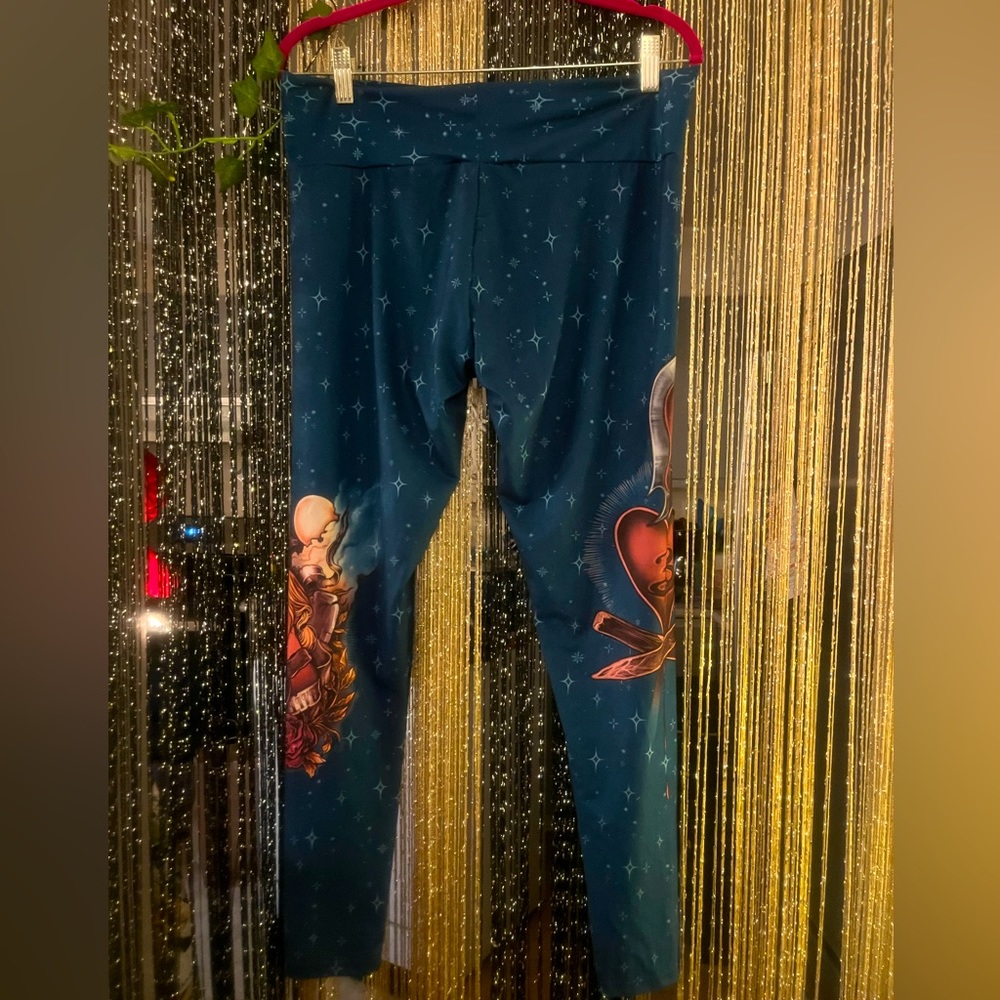 Buffy the Vampire Slayer leggings - Loot Wear Exclusive!